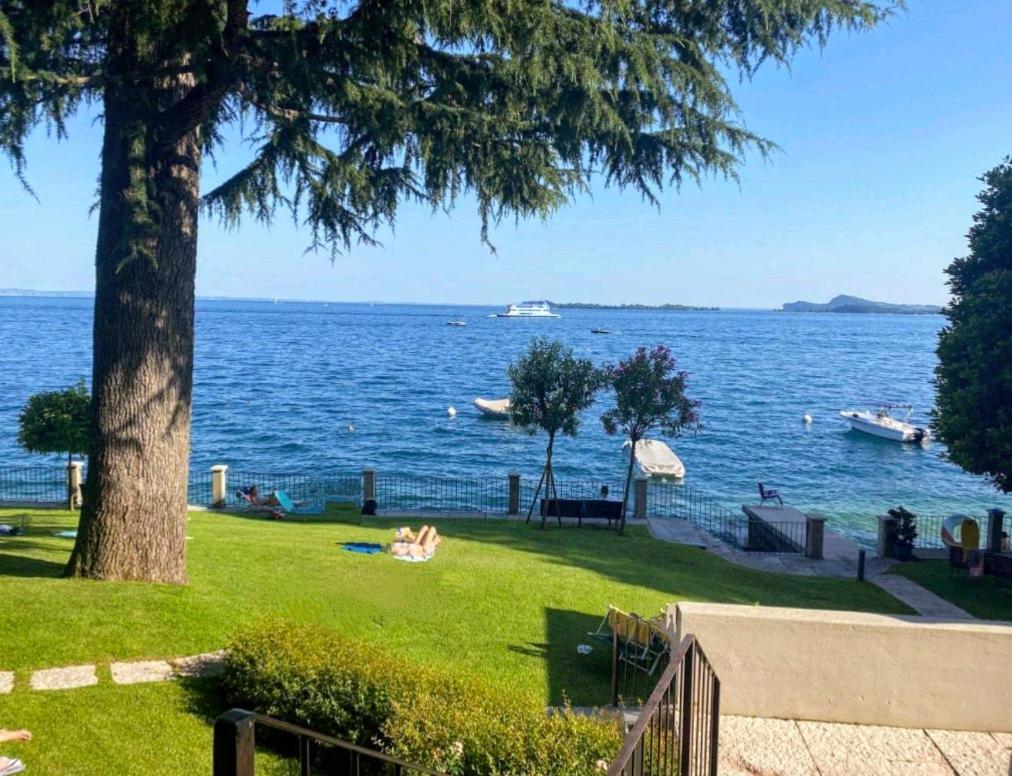 Appartamento 33 Rose Gardone Riviera Esterno foto